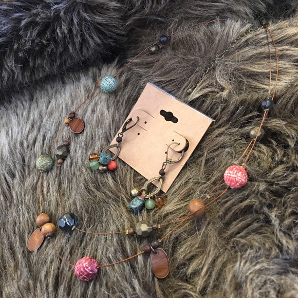 Colorful beaded fish line necklace and earring set - Picture 2 of 10